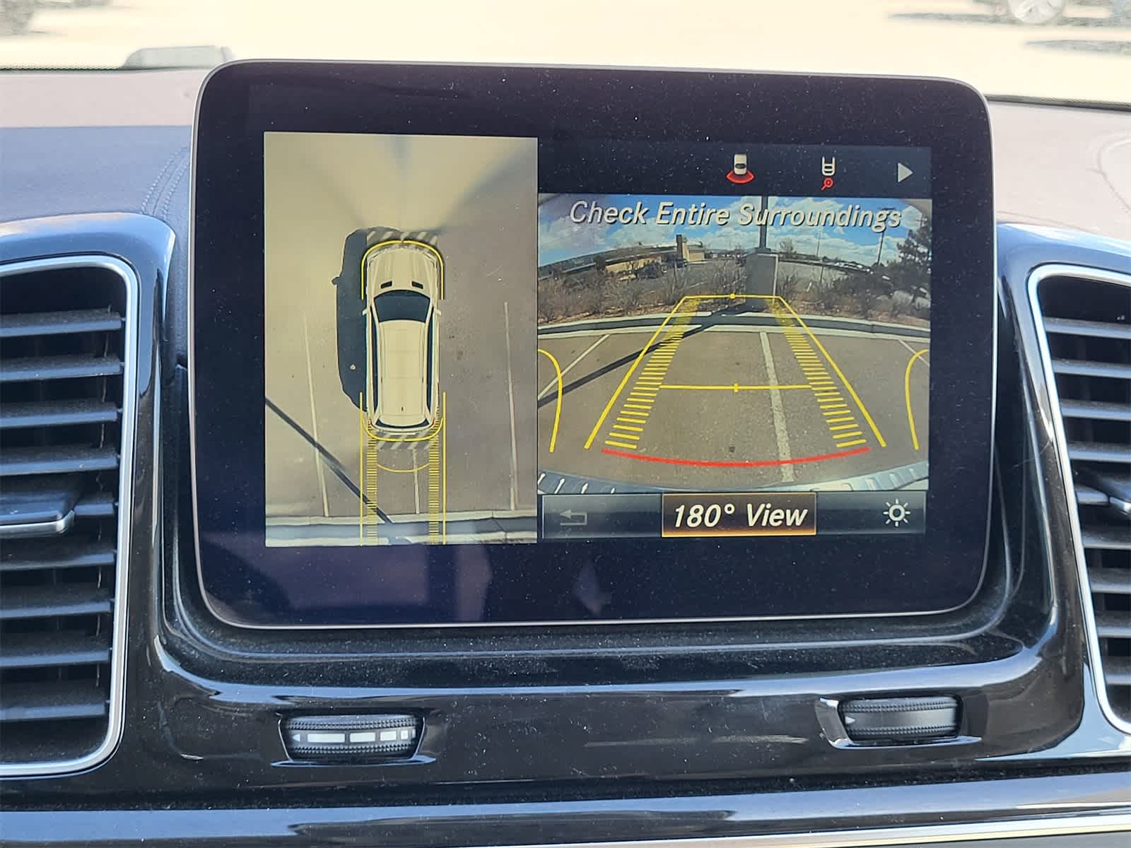 Thumbnail: 2017 Mercedes-Benz GLS - 21