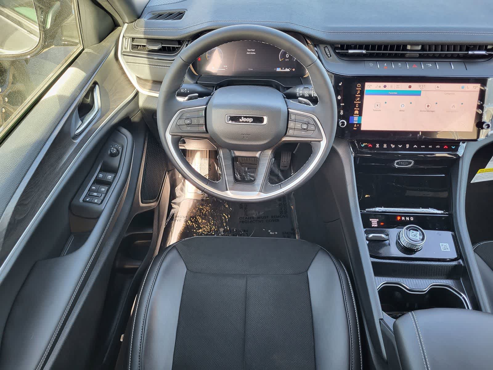 Thumbnail: 2026 Jeep Grand Cherokee - 20