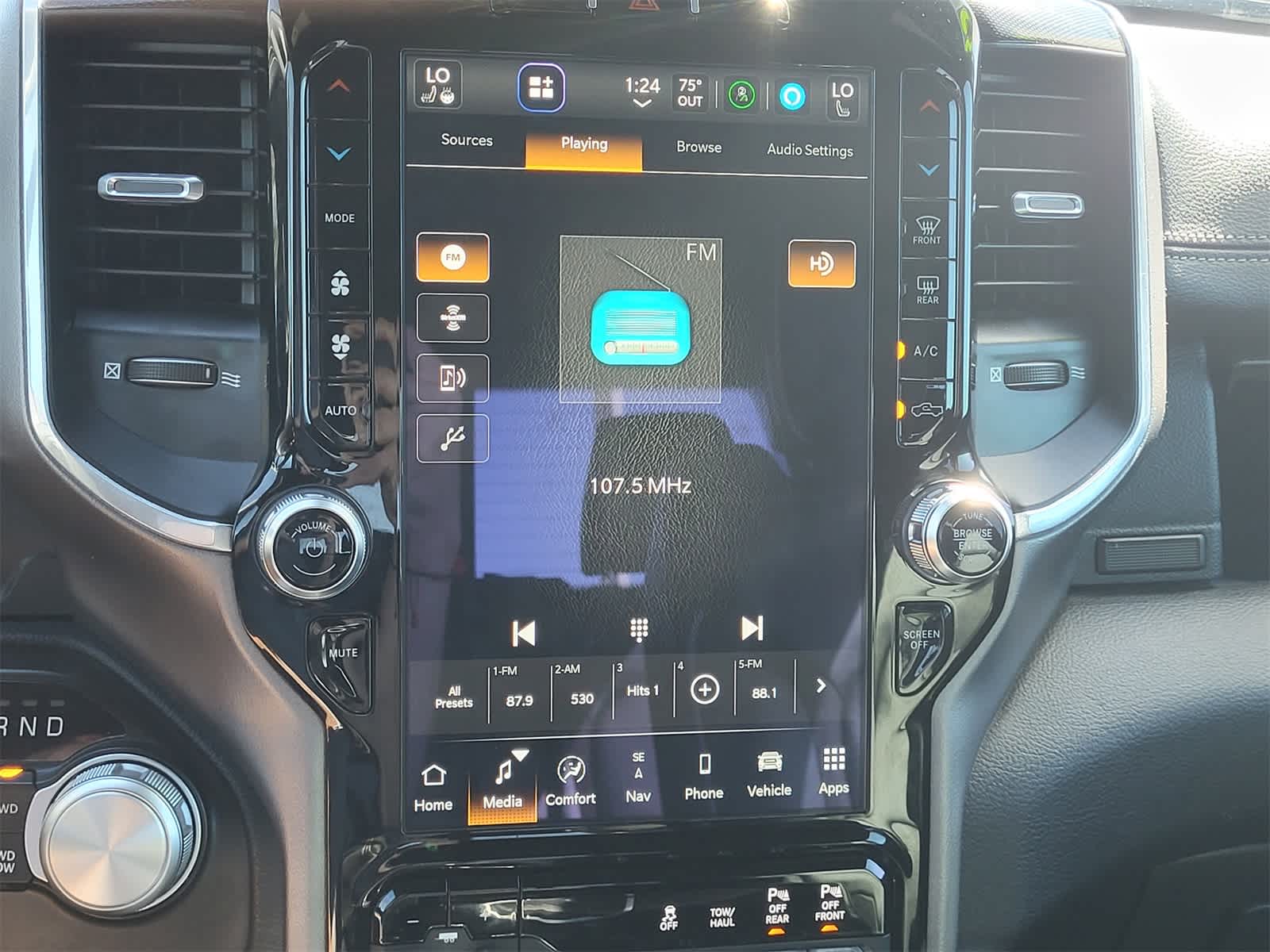 Thumbnail: 2022 RAM 1500 - 21