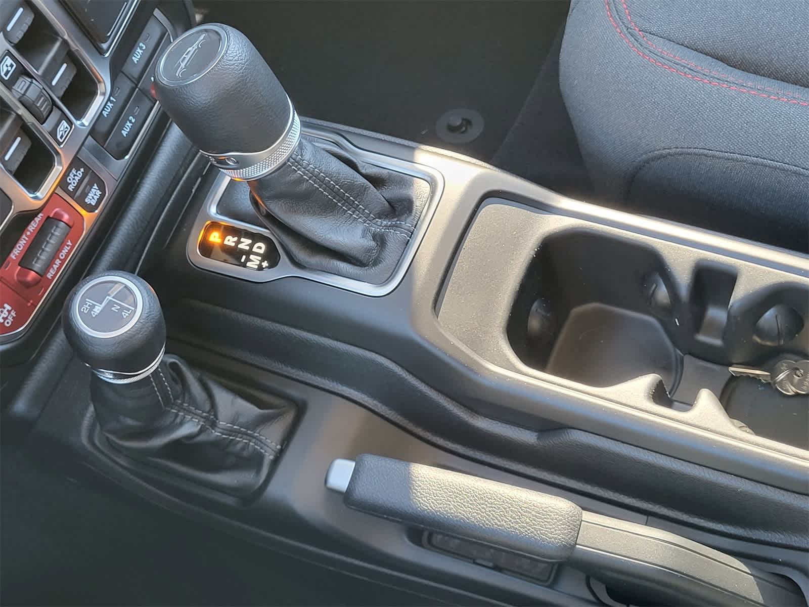 Thumbnail: 2025 Jeep Gladiator - 13