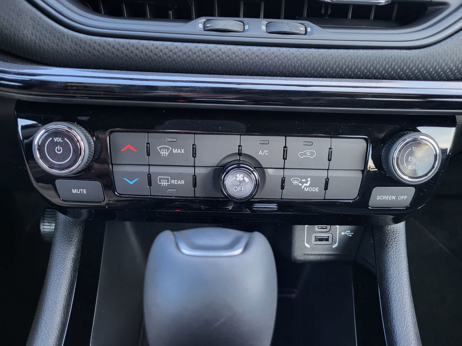 Thumbnail: 2026 Jeep Compass - 14