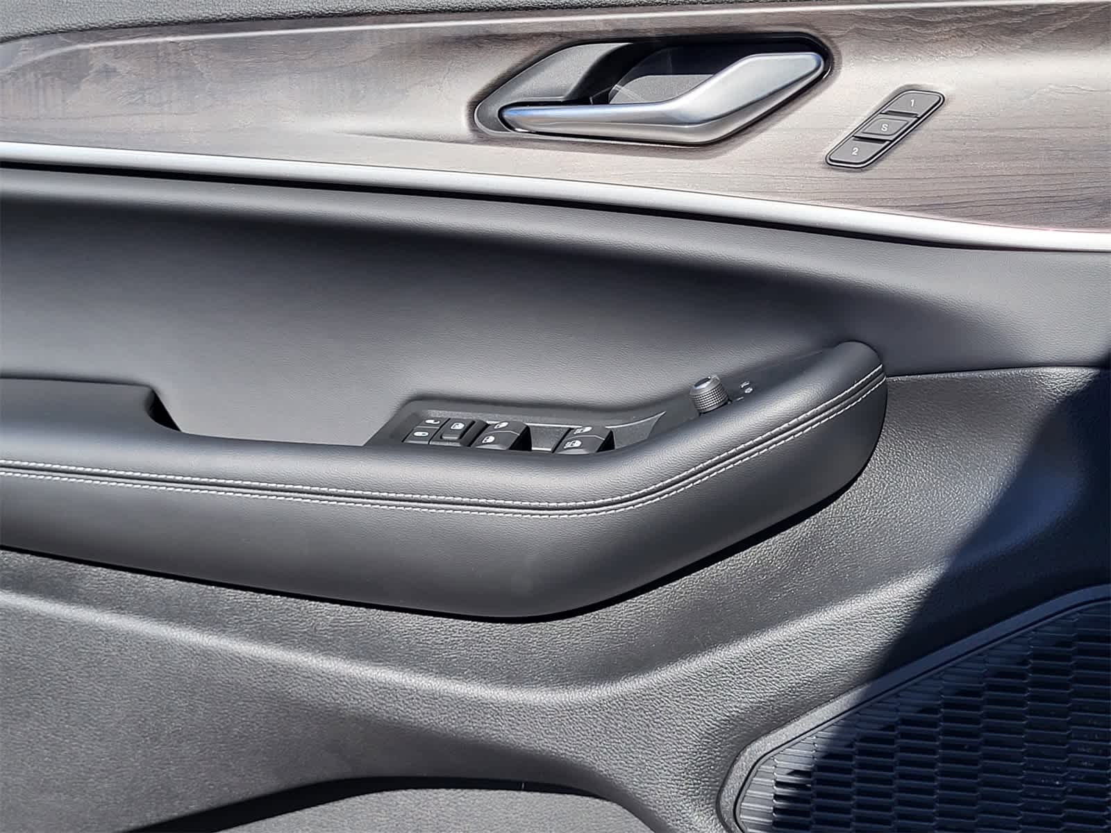 Thumbnail: 2025 Jeep Grand Cherokee - 15