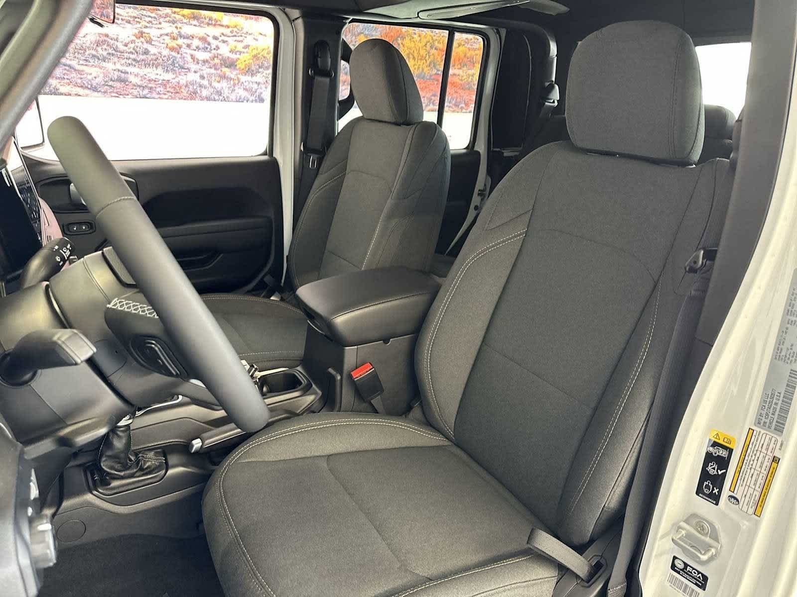 Thumbnail: 2025 Jeep Gladiator - 20