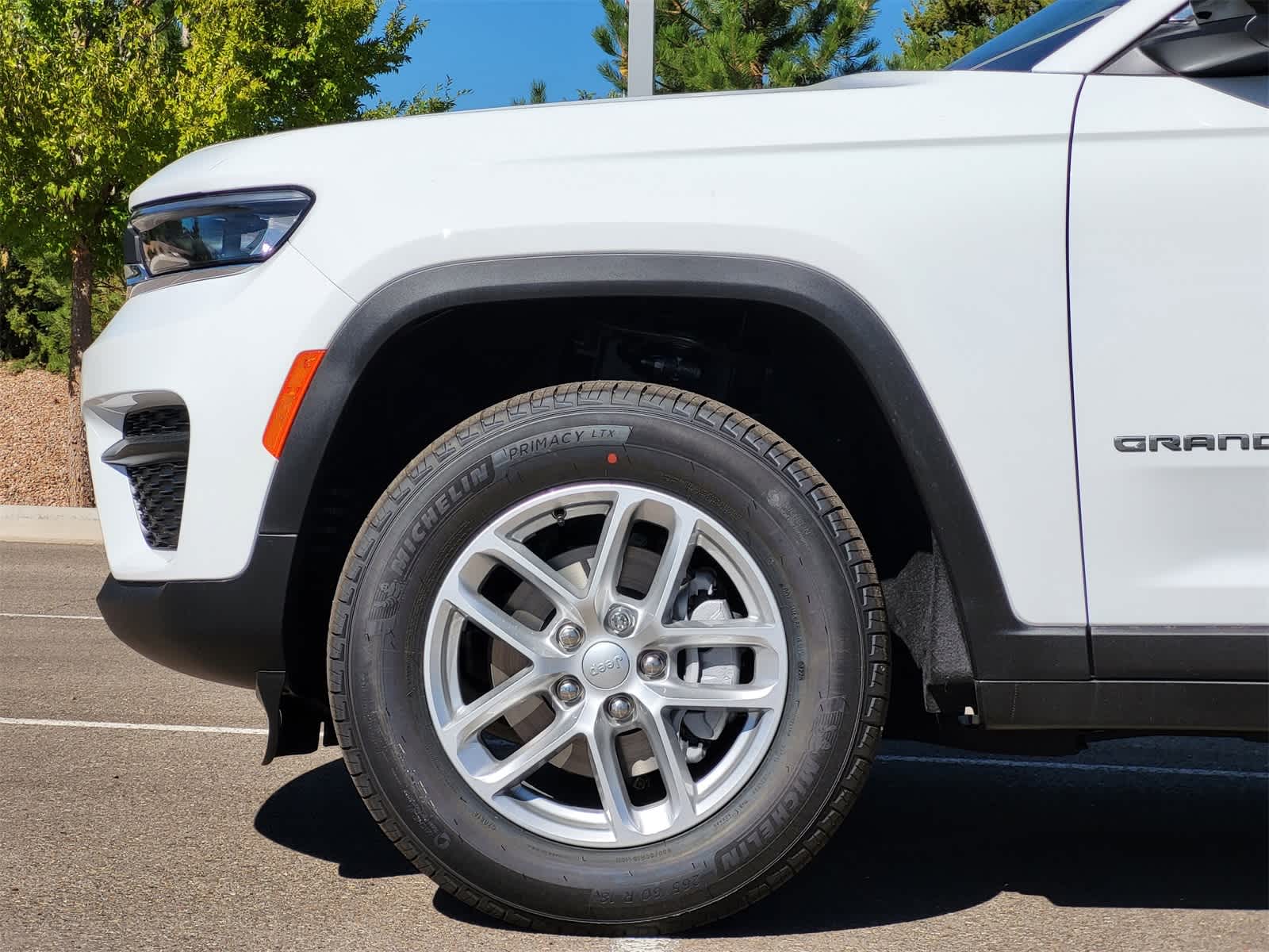 Thumbnail: 2025 Jeep Grand Cherokee - 6