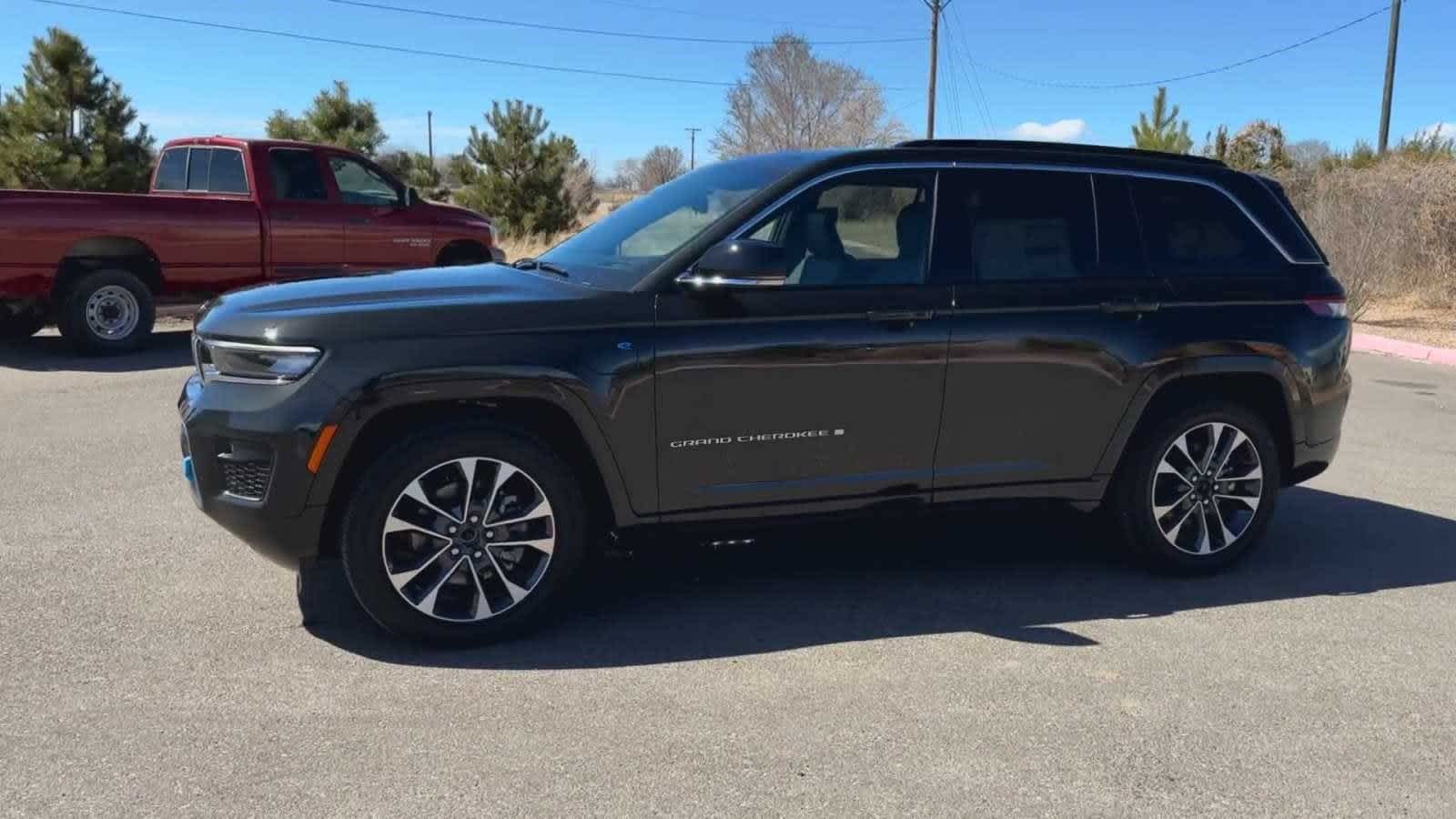 Thumbnail: 2024 Jeep Grand Cherokee - 7