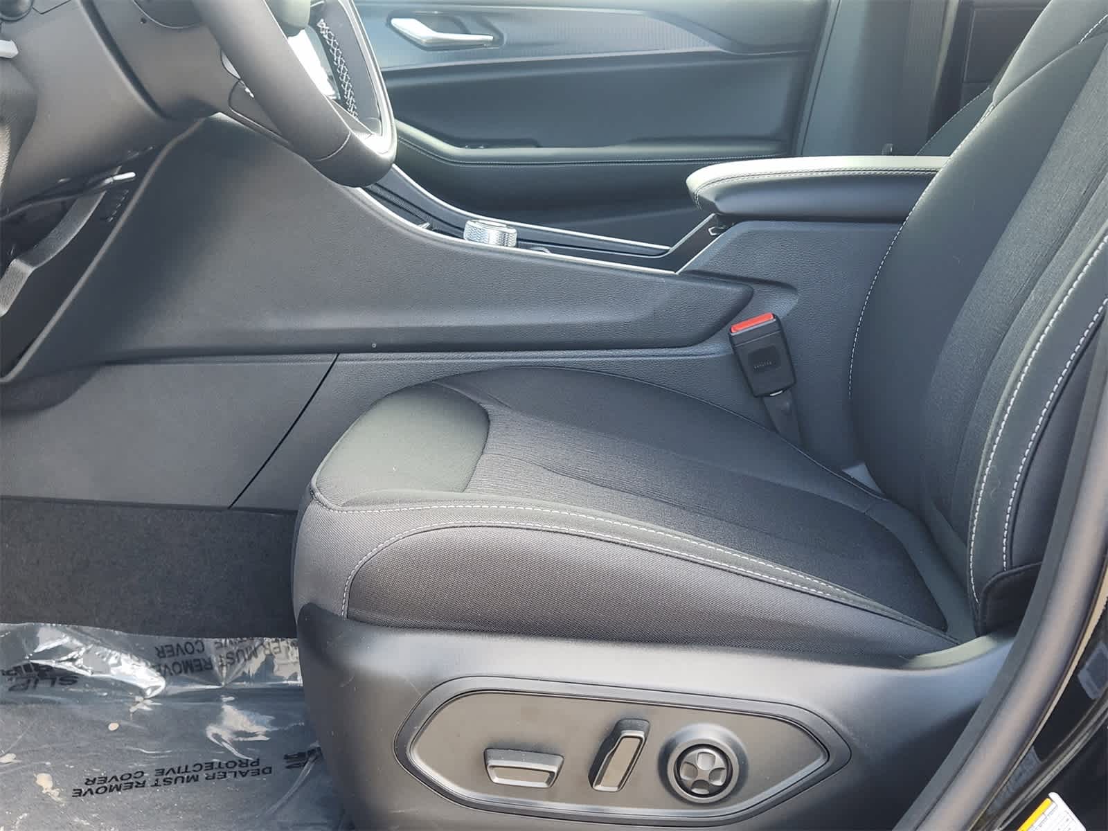 Thumbnail: 2025 Jeep Grand Cherokee - 19