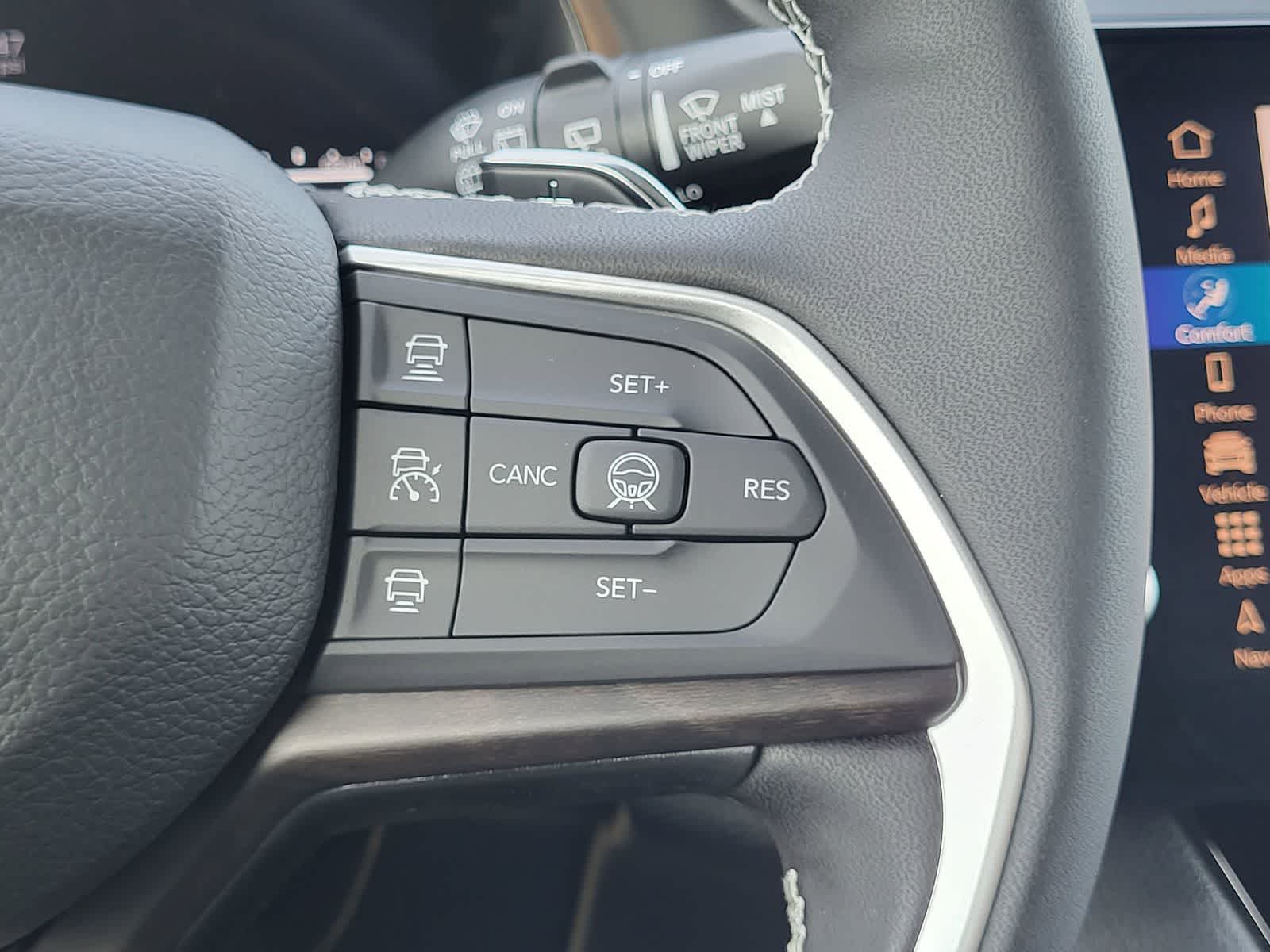 Thumbnail: 2026 Jeep Grand Cherokee - 16