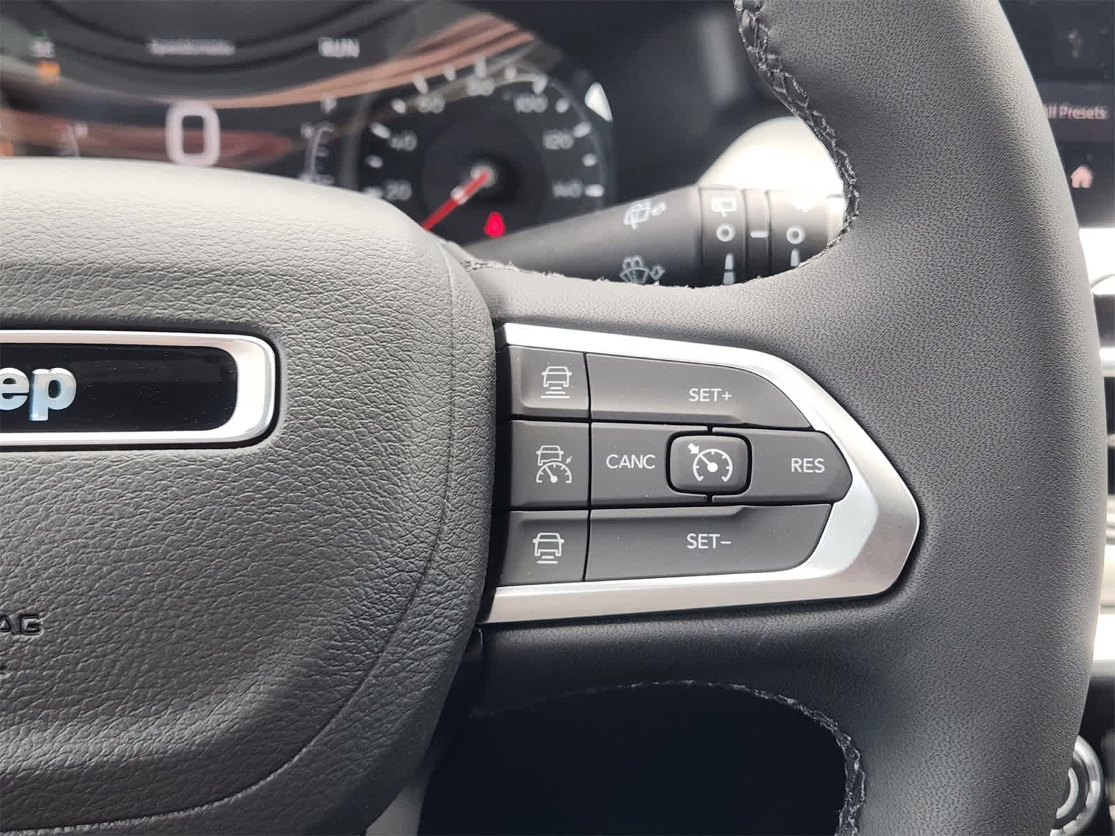 Thumbnail: 2025 Jeep Compass - 24