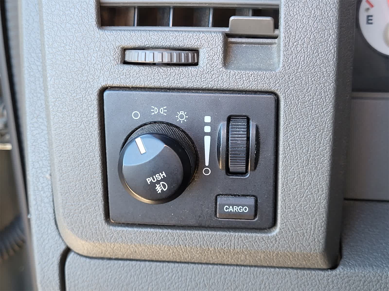 Thumbnail: 2006 Dodge Ram 2500 - 15