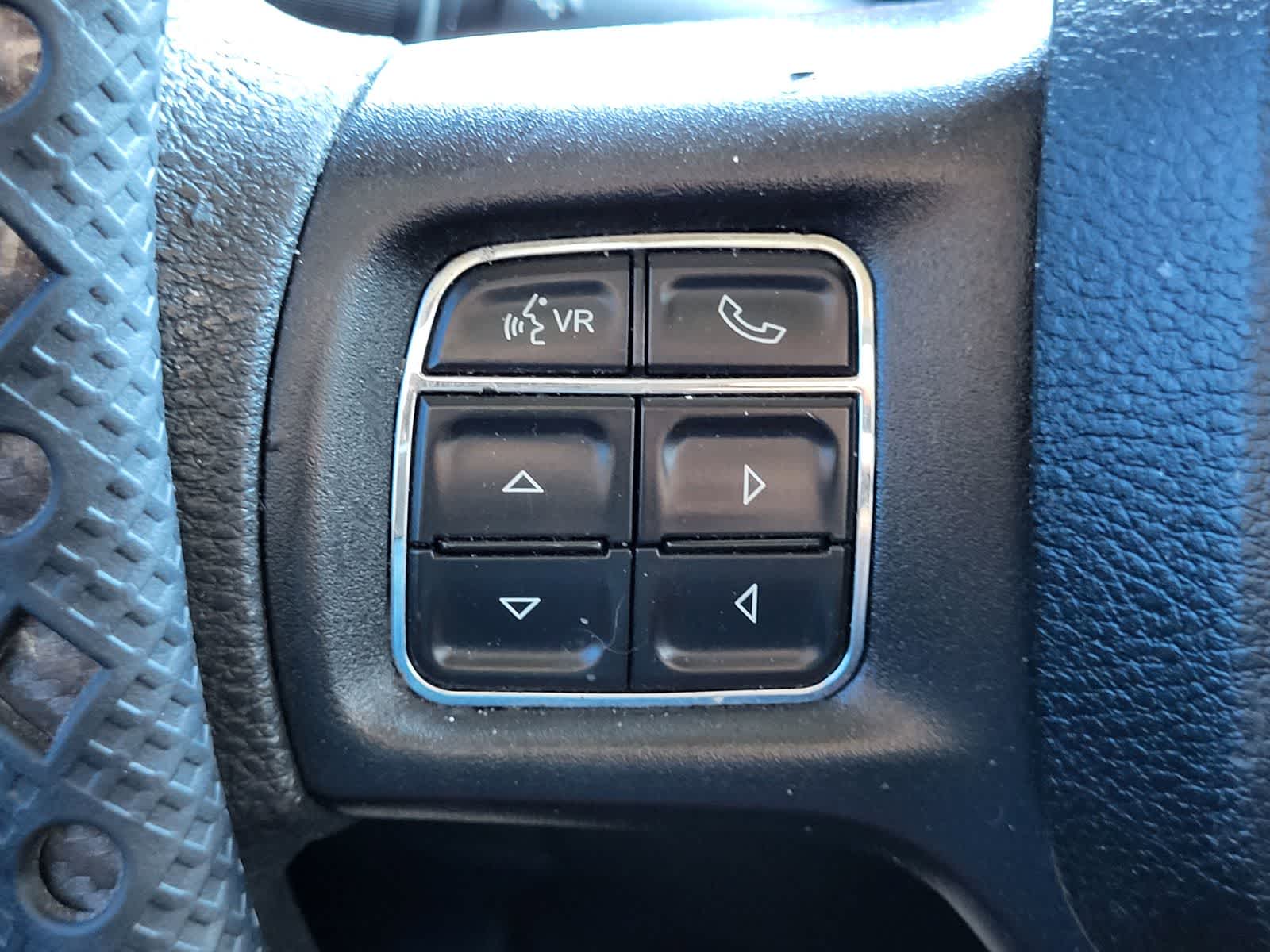 Thumbnail: 2019 RAM 1500 Classic - 15