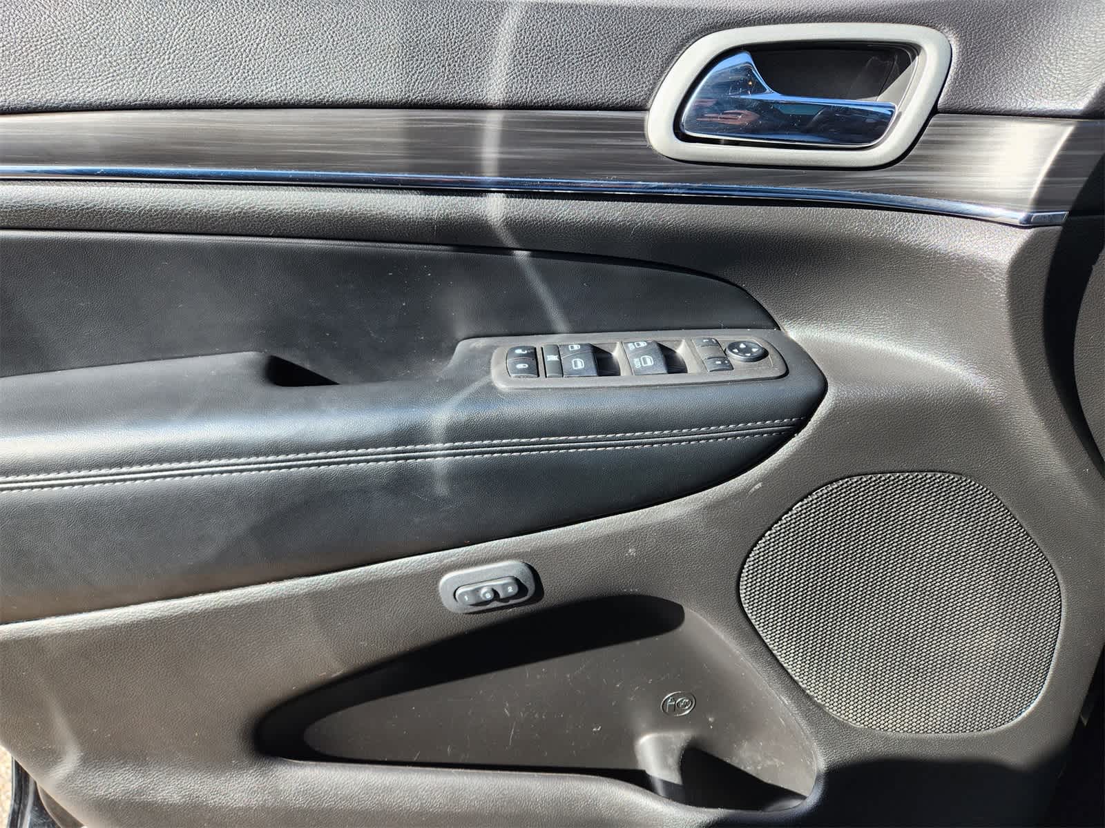 Thumbnail: 2021 Jeep Grand Cherokee - 13