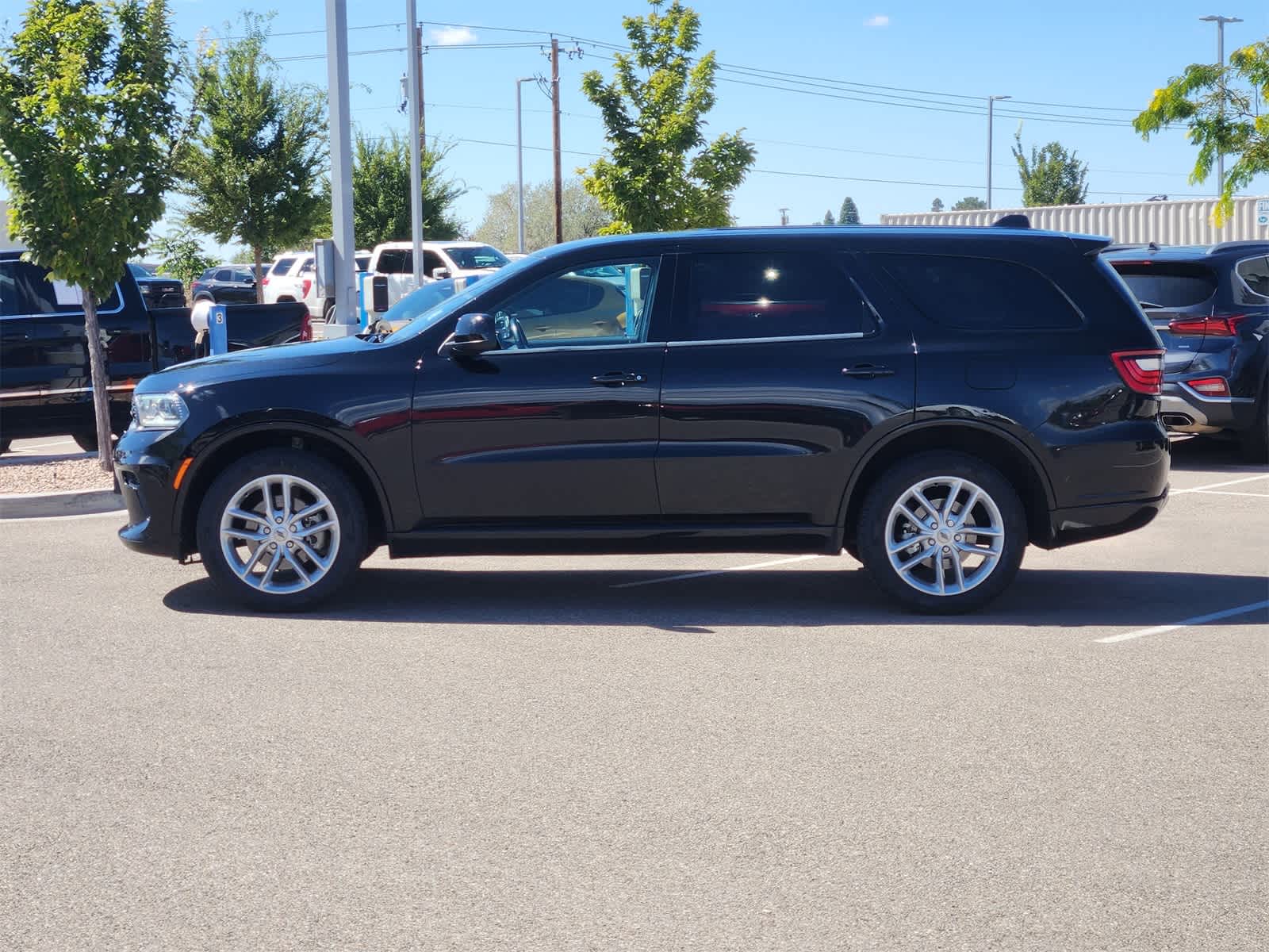 Thumbnail: 2023 Dodge Durango - 4