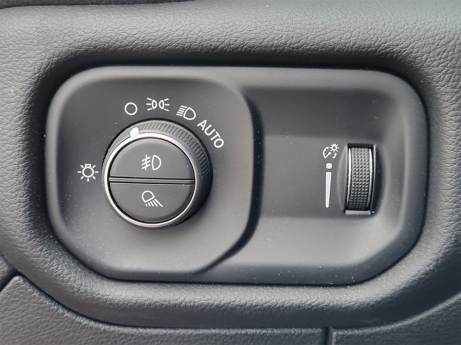 Thumbnail: 2023 RAM 1500 - 21