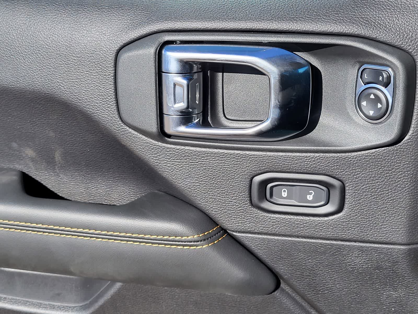 Thumbnail: 2026 Jeep Gladiator - 13