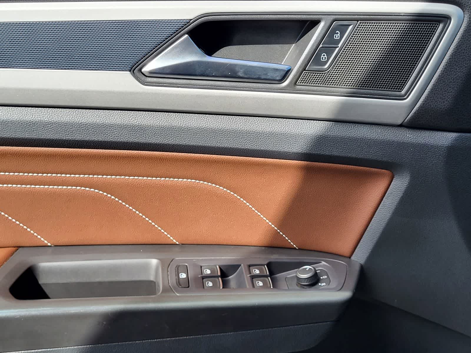 Thumbnail: 2021 Volkswagen Atlas - 13