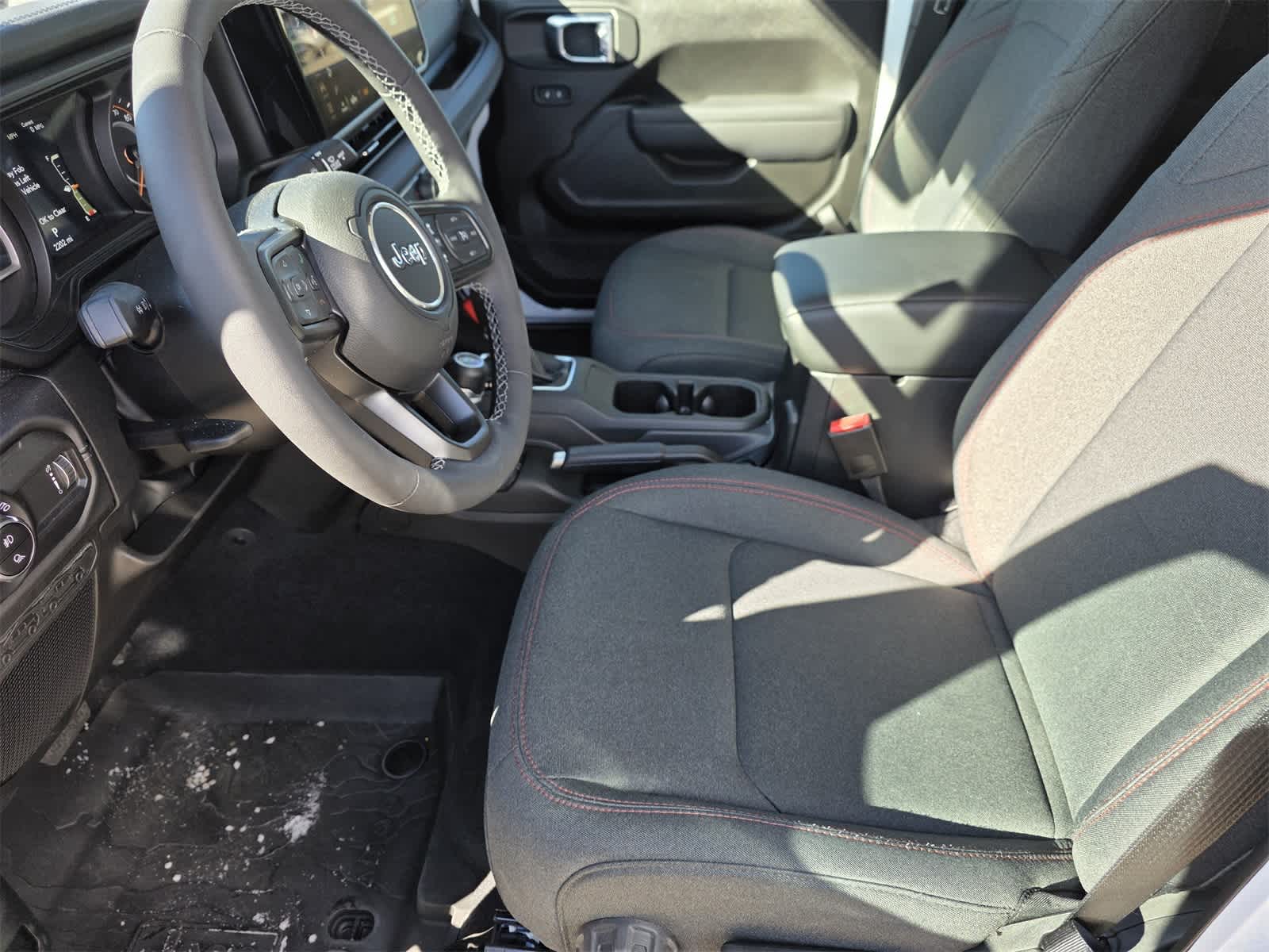 Thumbnail: 2025 Jeep Gladiator - 13