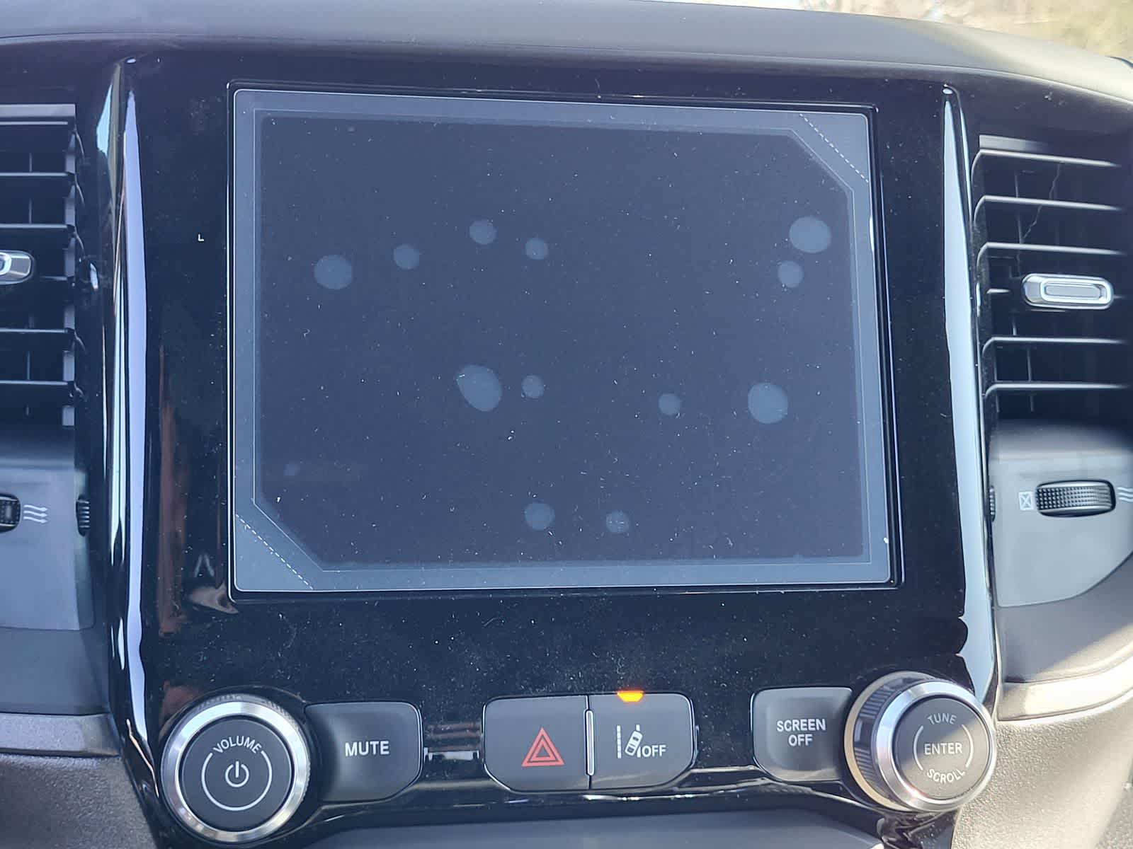 Thumbnail: 2026 RAM 1500 - 17