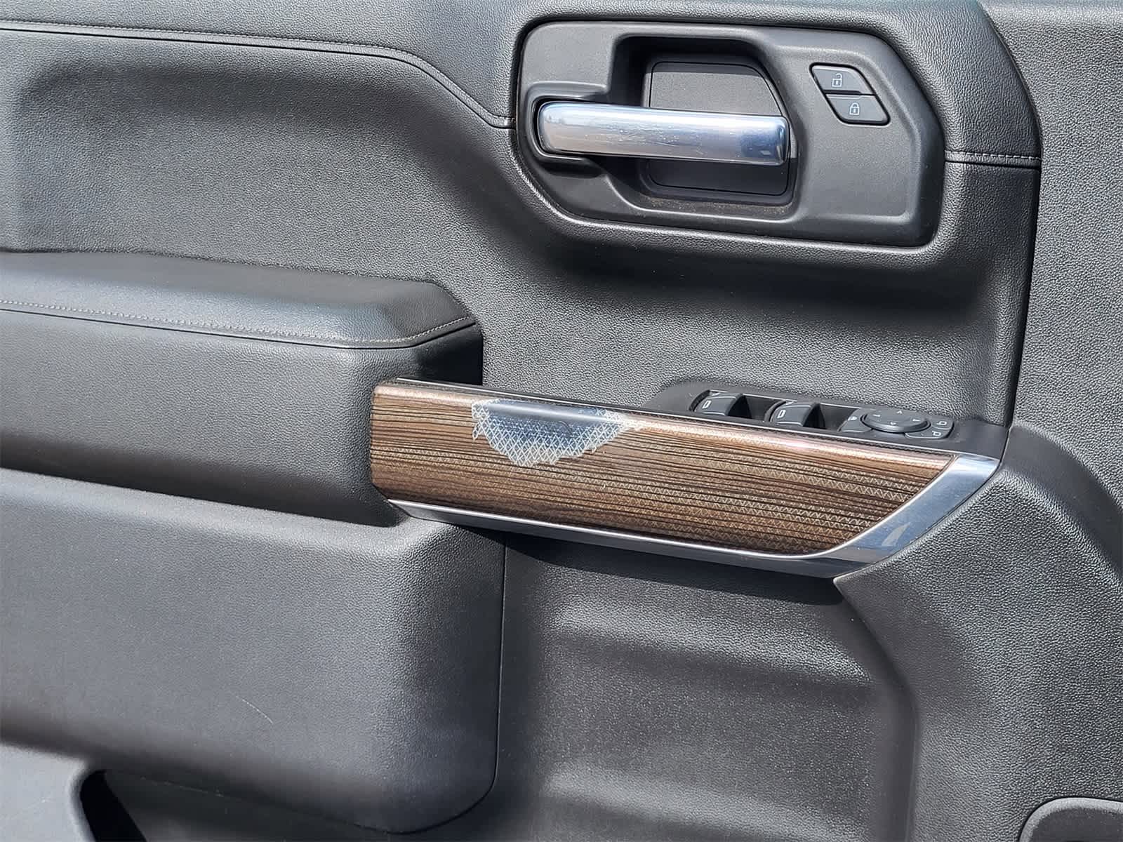 Thumbnail: 2020 Chevrolet Silverado 1500 - 20