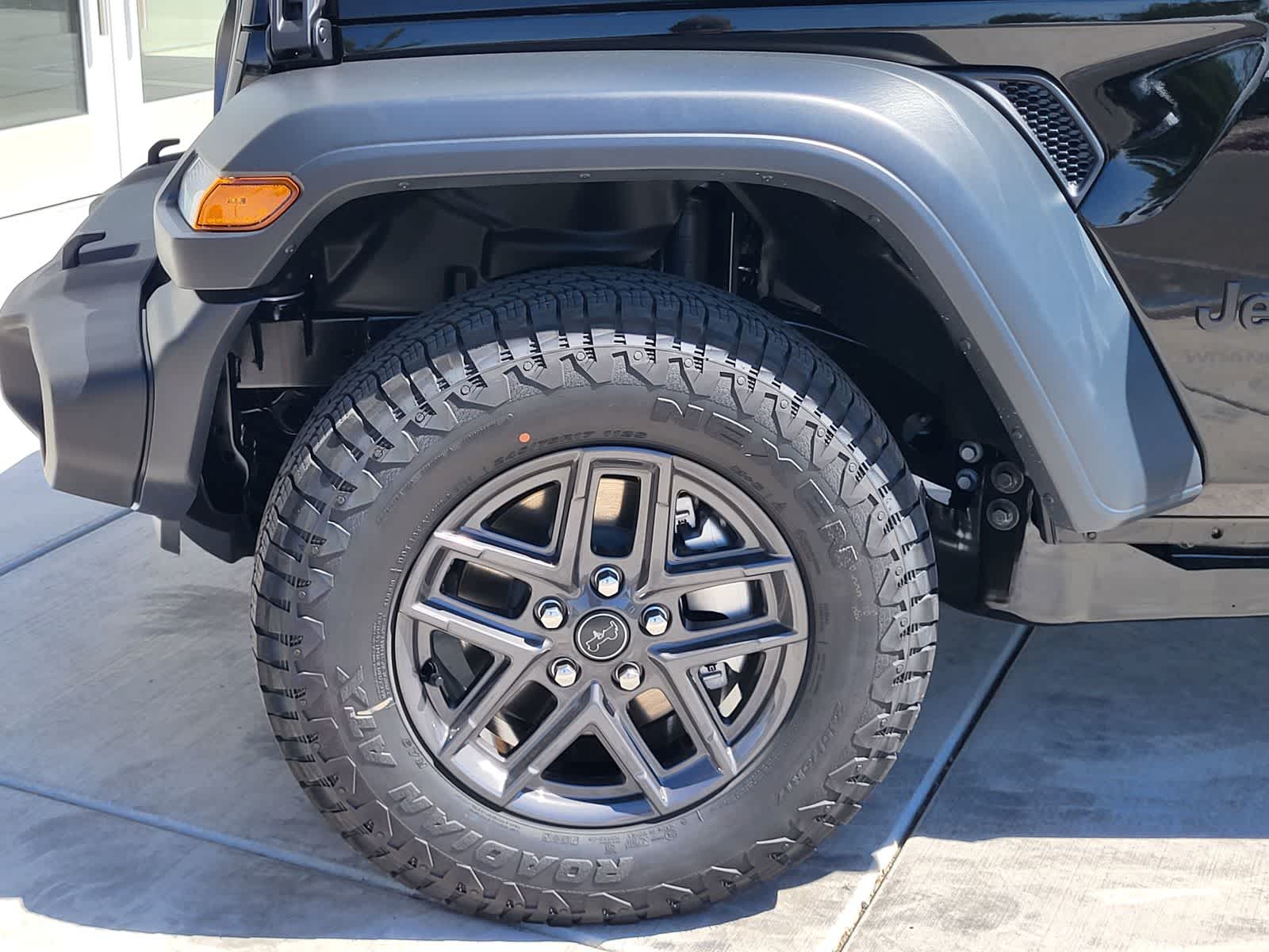 Thumbnail: 2026 Jeep Wrangler - 6