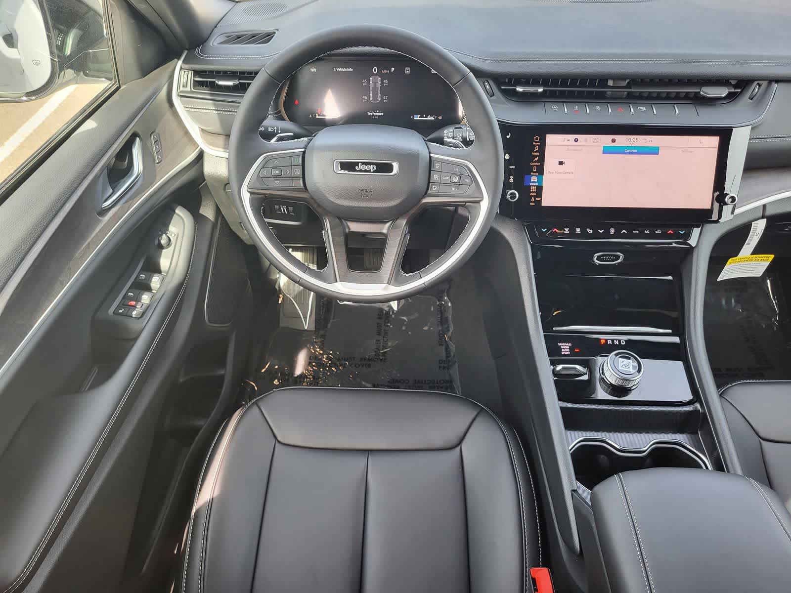 Thumbnail: 2026 Jeep Grand Cherokee - 21