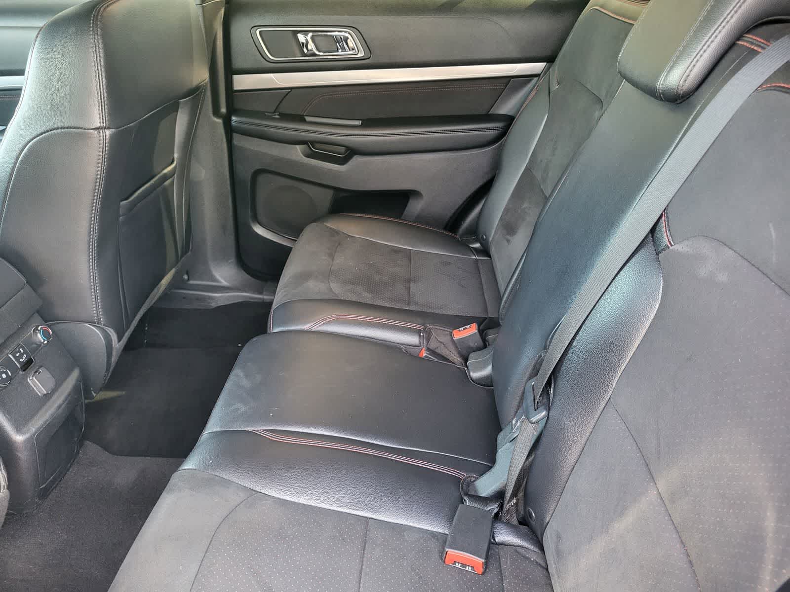 Thumbnail: 2019 Ford Explorer - 28