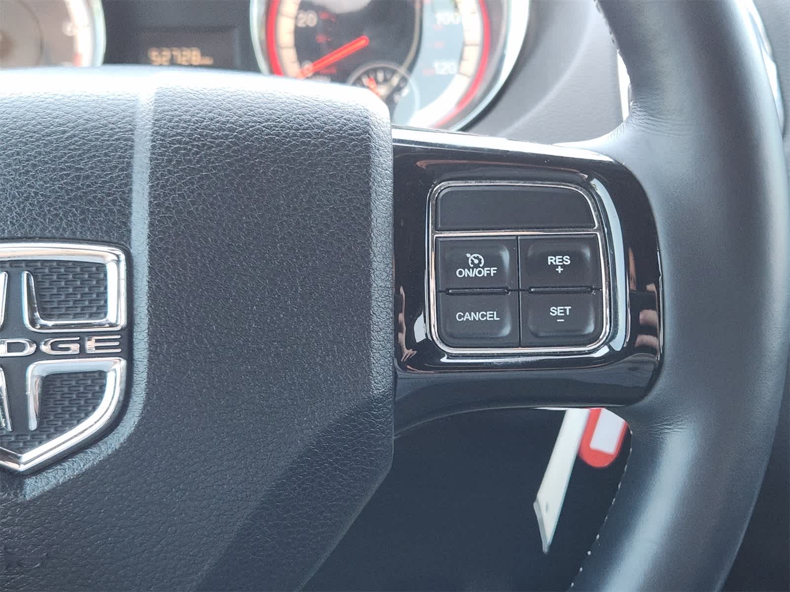 Thumbnail: 2018 Dodge Grand Caravan - 25