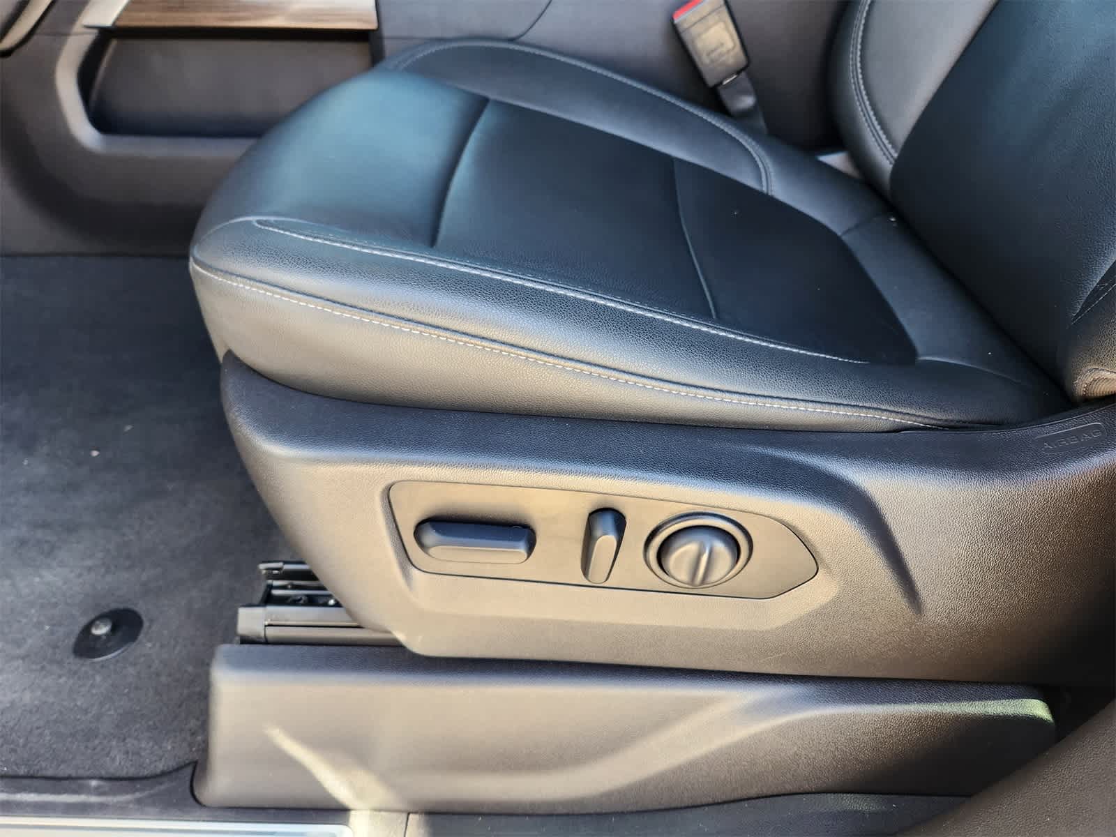 Thumbnail: 2021 Chevrolet Silverado 1500 - 22