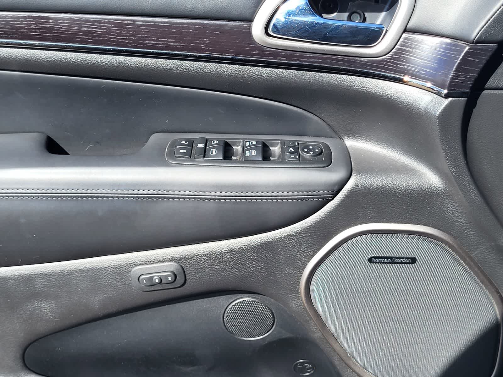 Thumbnail: 2018 Jeep Grand Cherokee - 13