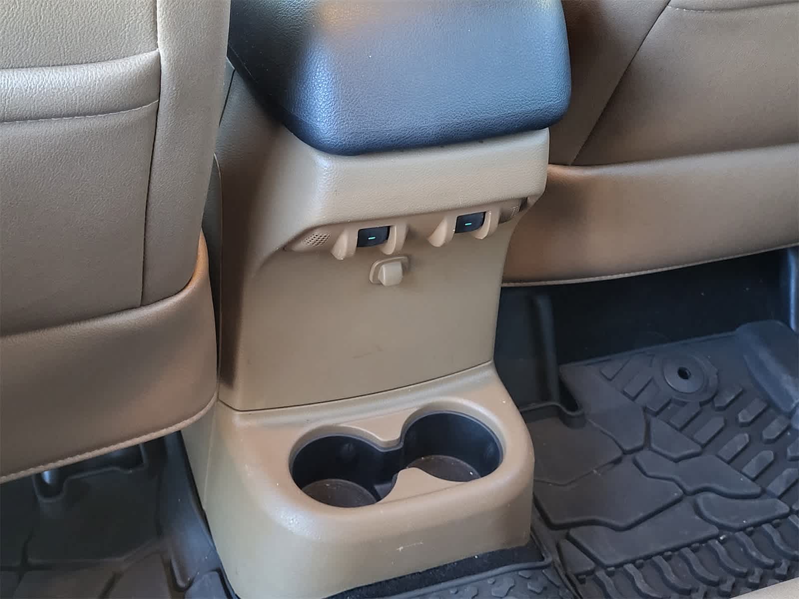 Thumbnail: 2014 Jeep Wrangler - 26