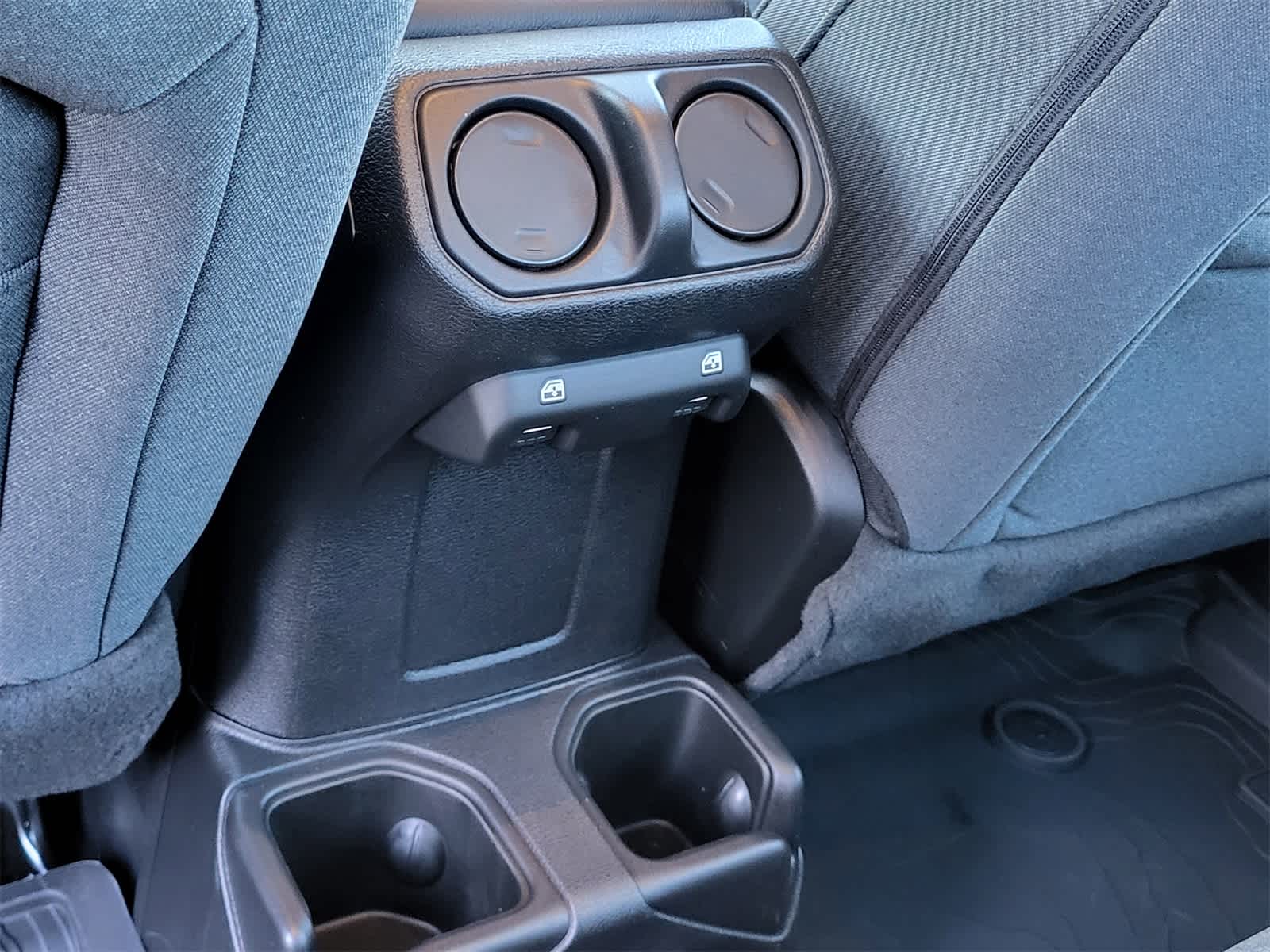 Thumbnail: 2026 Jeep Gladiator - 18