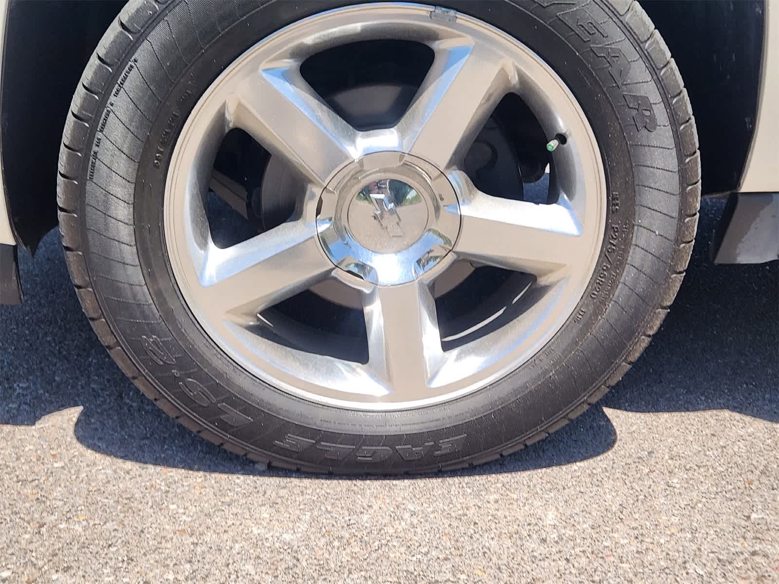 Thumbnail: 2011 Chevrolet Avalanche 1500 - 10