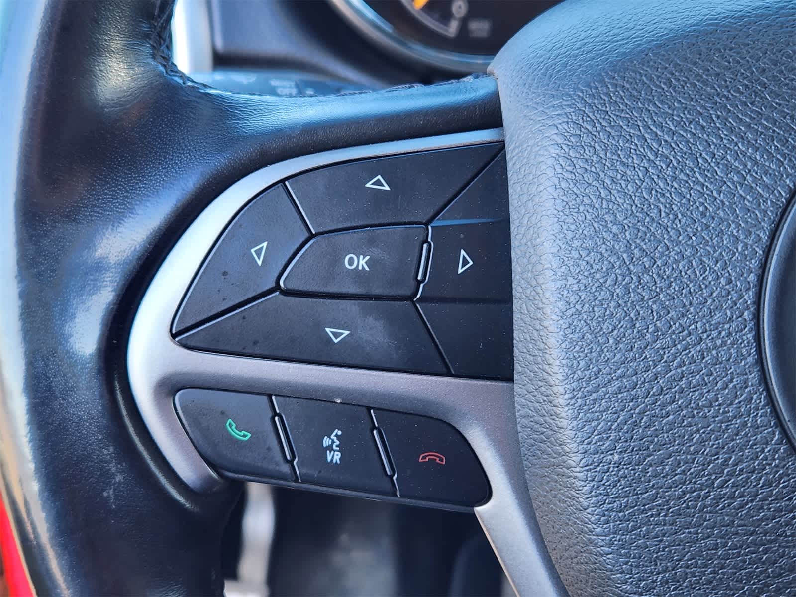 Thumbnail: 2020 Jeep Grand Cherokee - 9