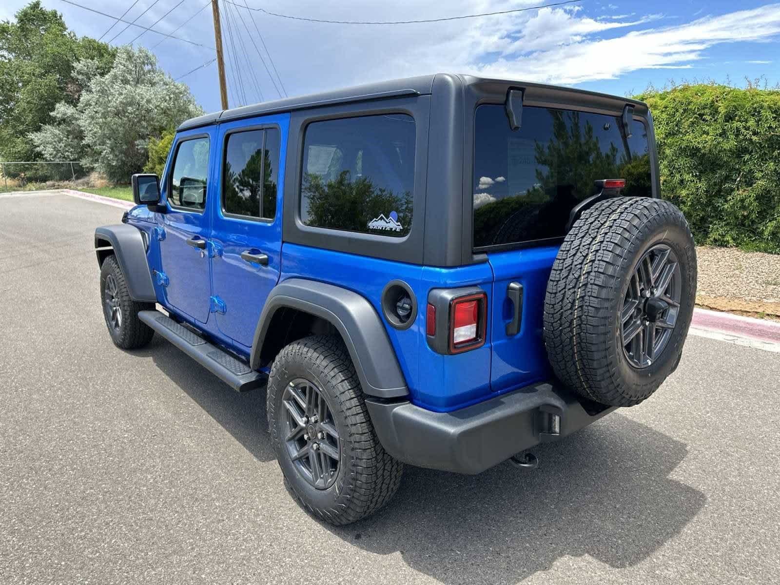 Thumbnail: 2024 Jeep Wrangler - 15