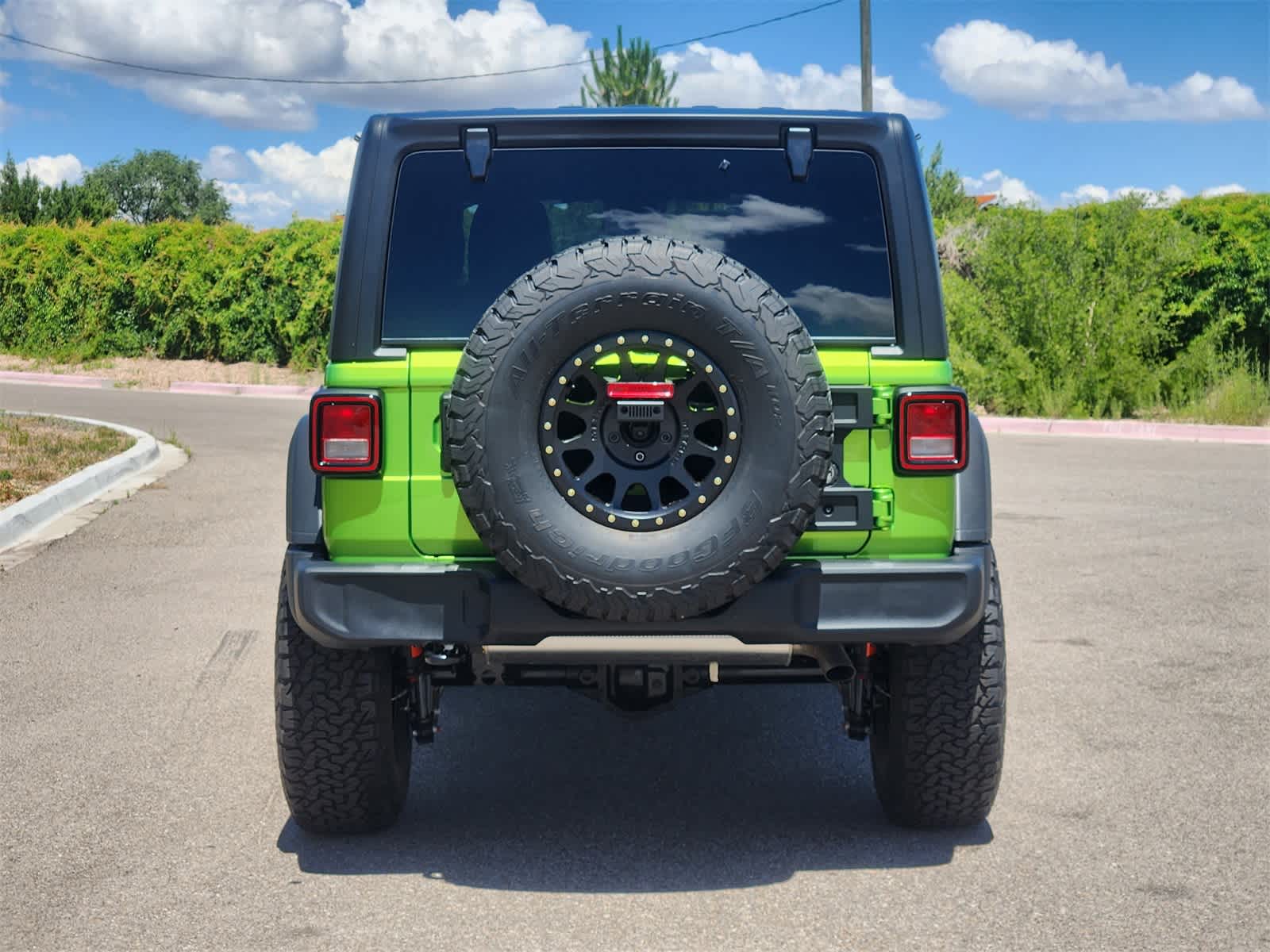 Thumbnail: 2025 Jeep Wrangler - 6