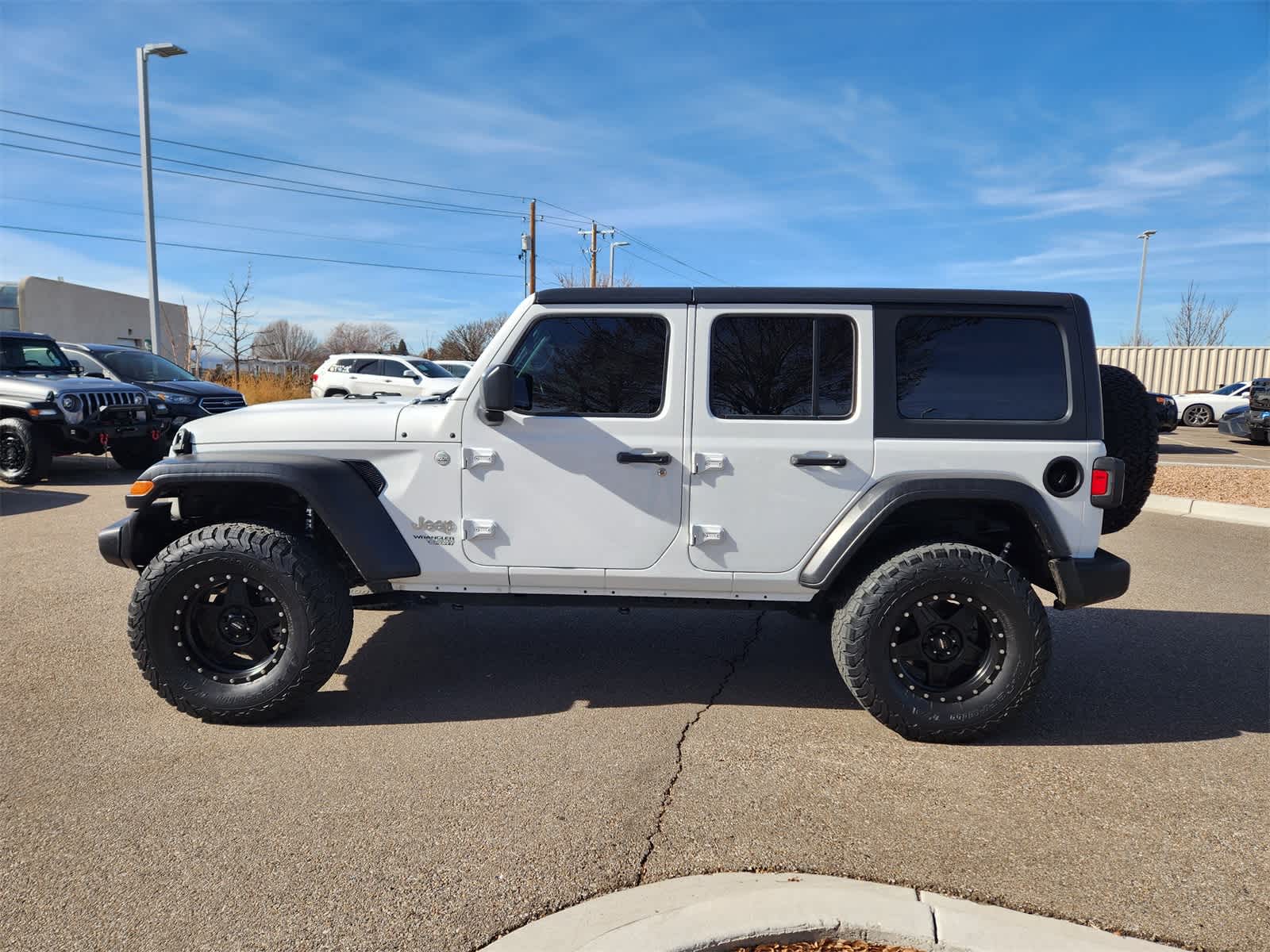 Thumbnail: 2020 Jeep Wrangler - 6