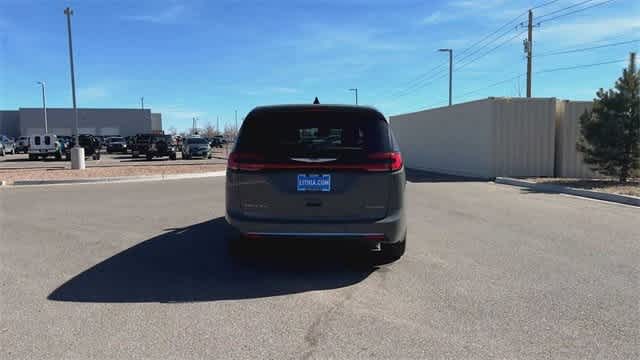 Thumbnail: 2025 Chrysler Pacifica - 7