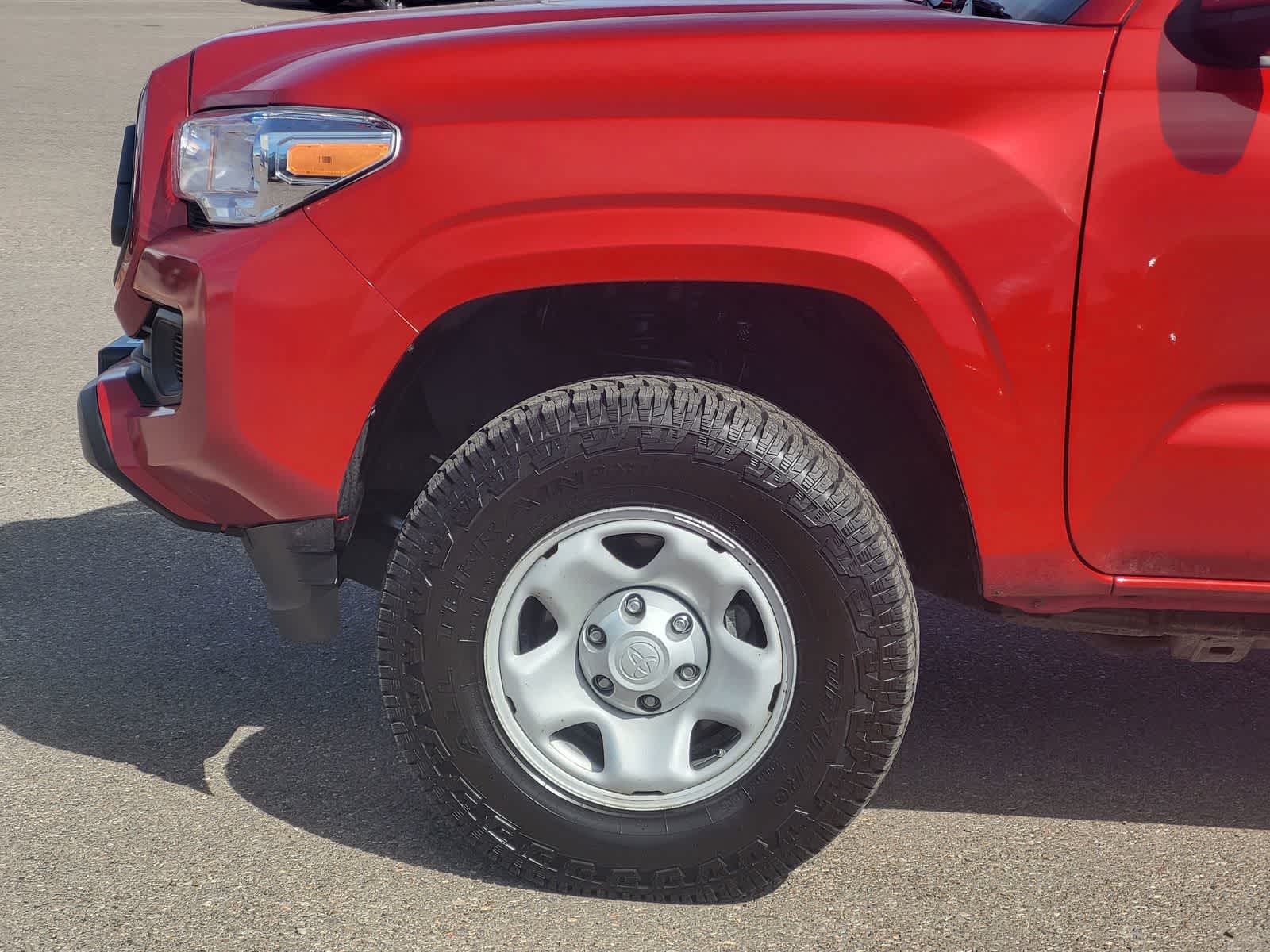 Thumbnail: 2022 Toyota Tacoma - 9