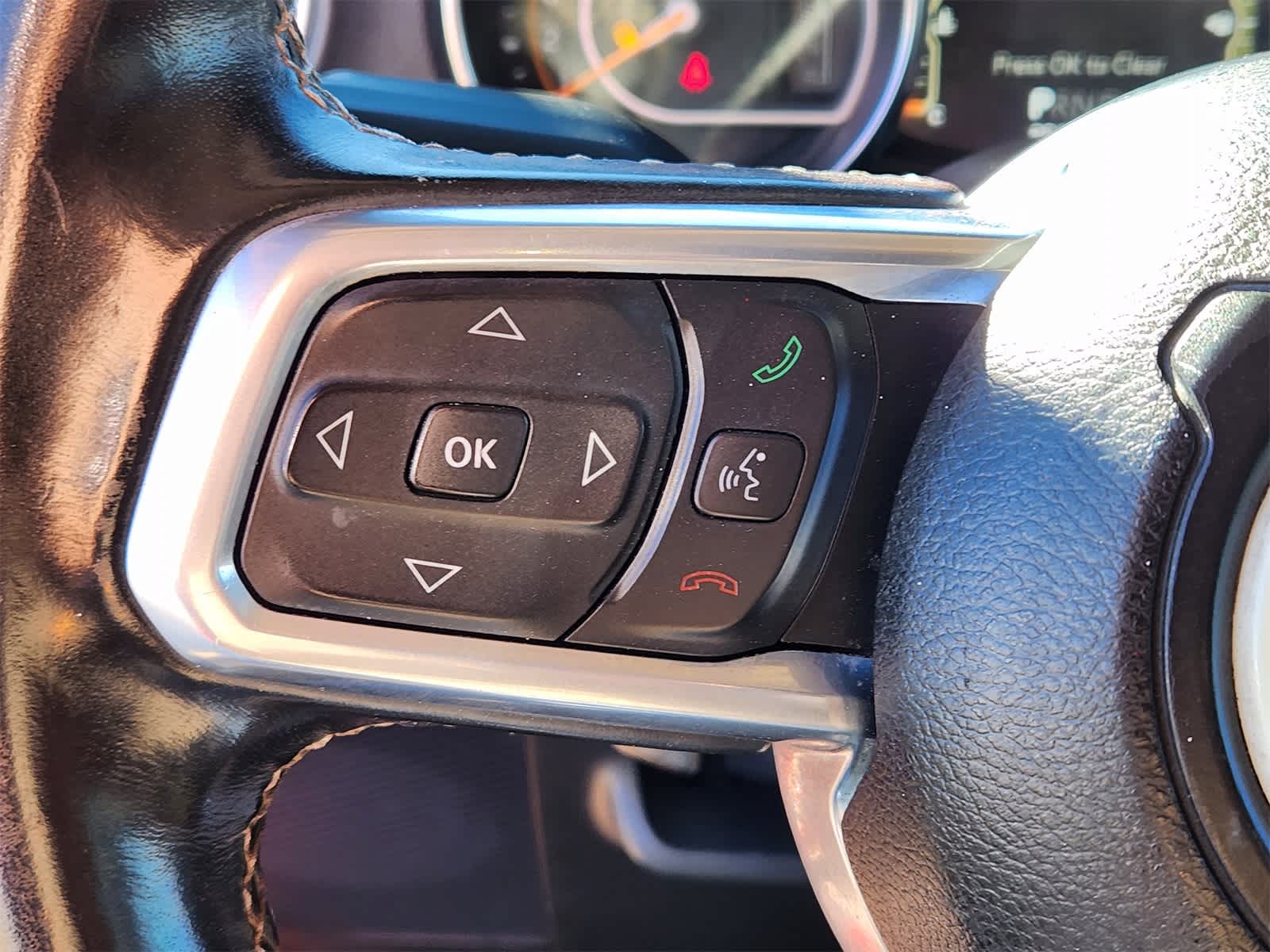 Thumbnail: 2020 Jeep Gladiator - 16