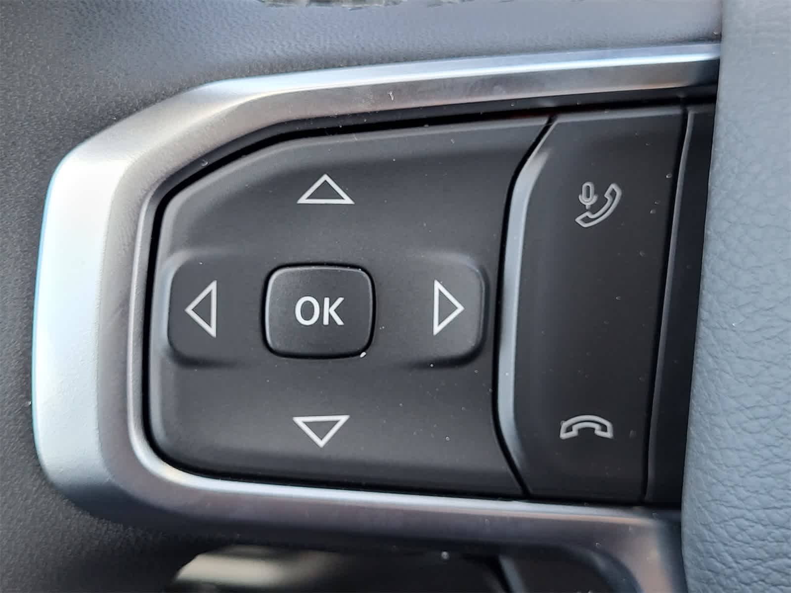 Thumbnail: 2026 RAM 1500 - 15