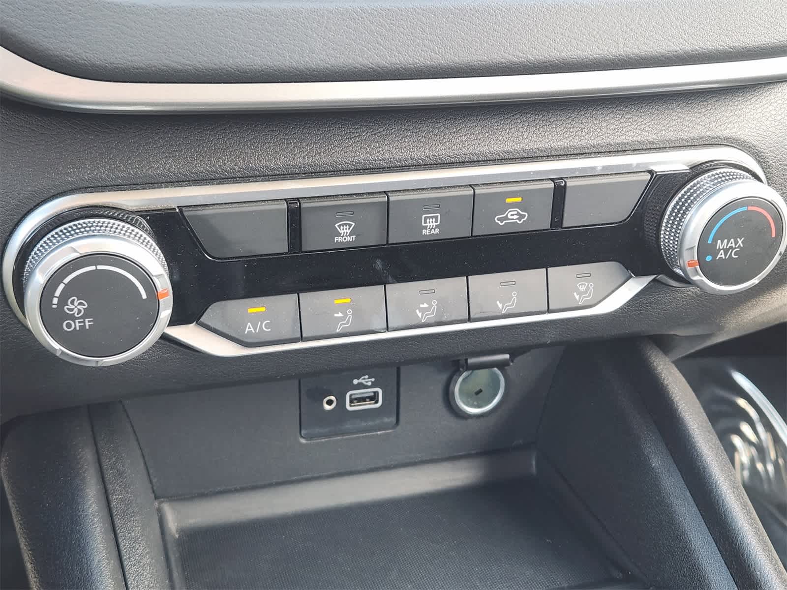 Thumbnail: 2024 Nissan Altima - 17