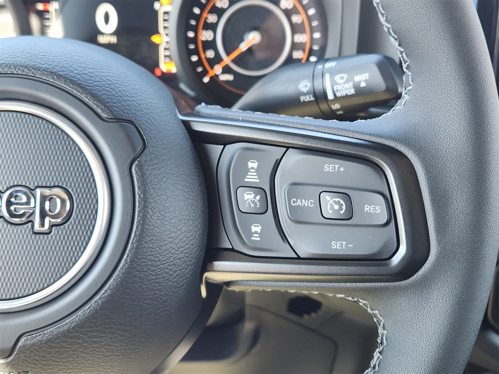 Thumbnail: 2025 Jeep Gladiator - 26