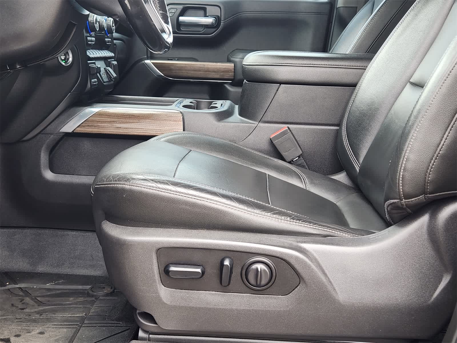 Thumbnail: 2019 Chevrolet Silverado 1500 - 23