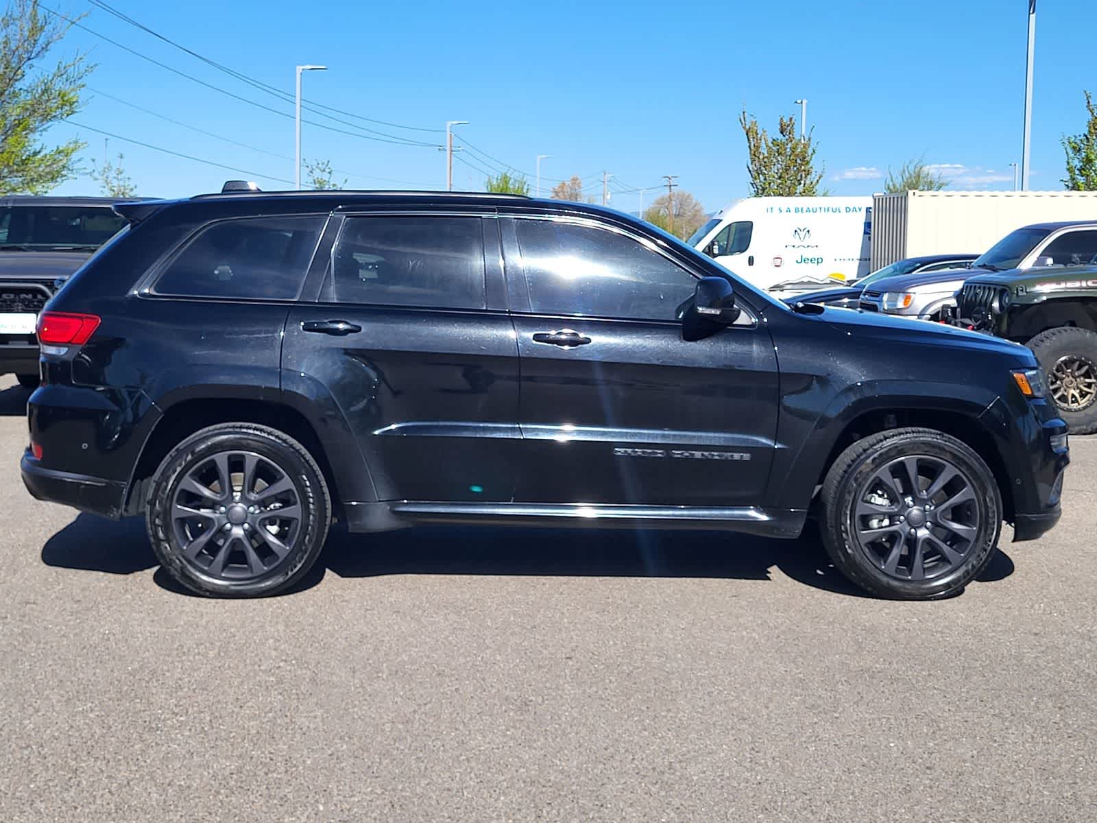 Thumbnail: 2018 Jeep Grand Cherokee - 4