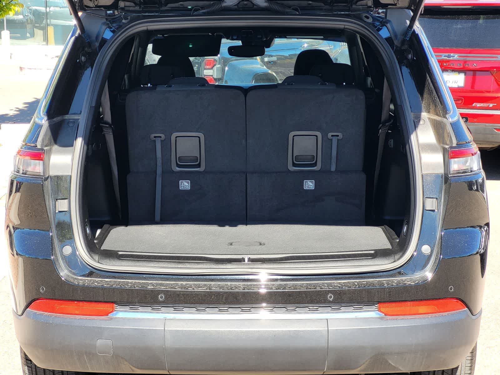 Thumbnail: 2024 Jeep Grand Cherokee L - 30