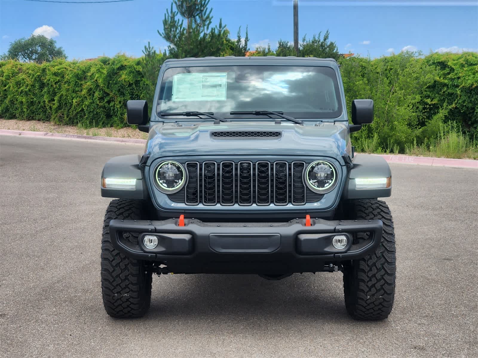 2025 Jeep Gladiator Mojave photo 2