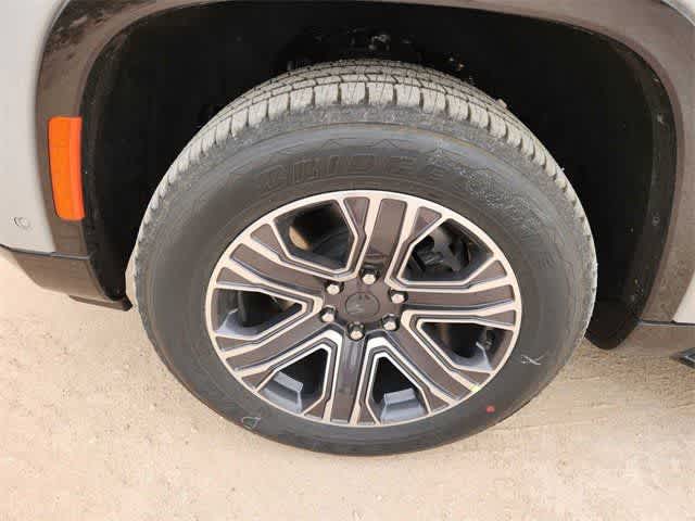 Thumbnail: 2024 Jeep Wagoneer - 8