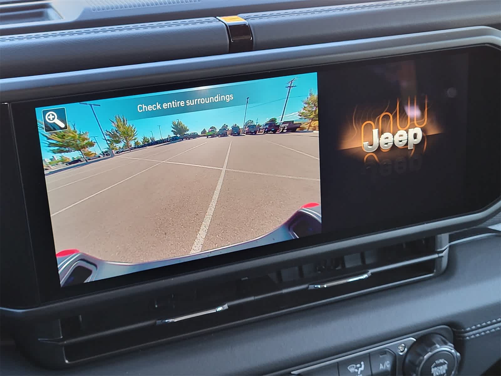 Thumbnail: 2025 Jeep Gladiator - 11