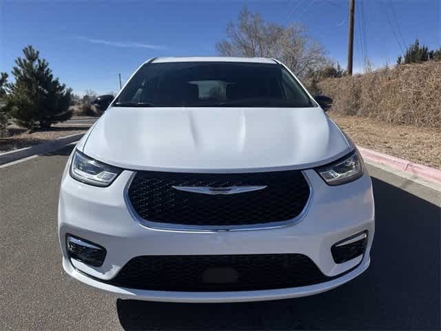Thumbnail: 2025 Chrysler Pacifica - 14