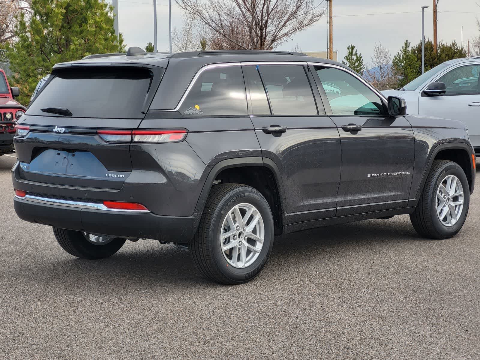 Thumbnail: 2026 Jeep Grand Cherokee - 4