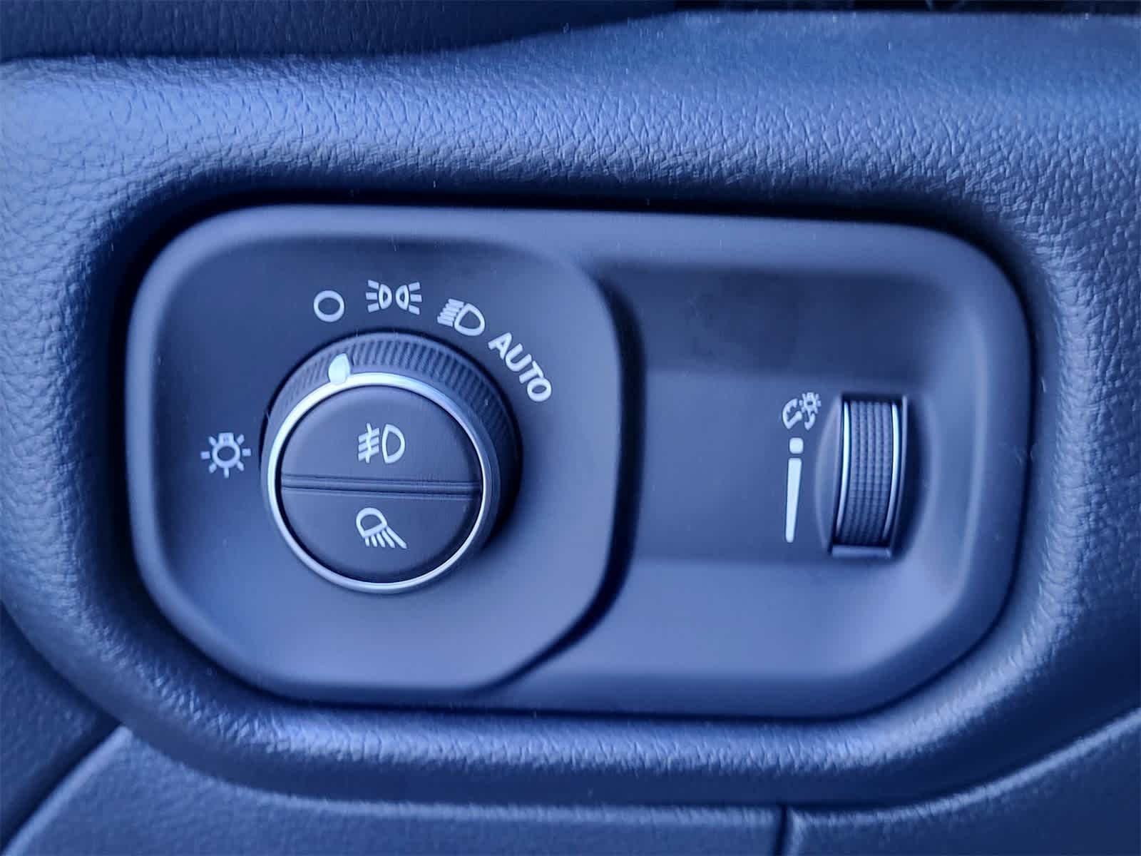 Thumbnail: 2026 RAM 2500 - 16